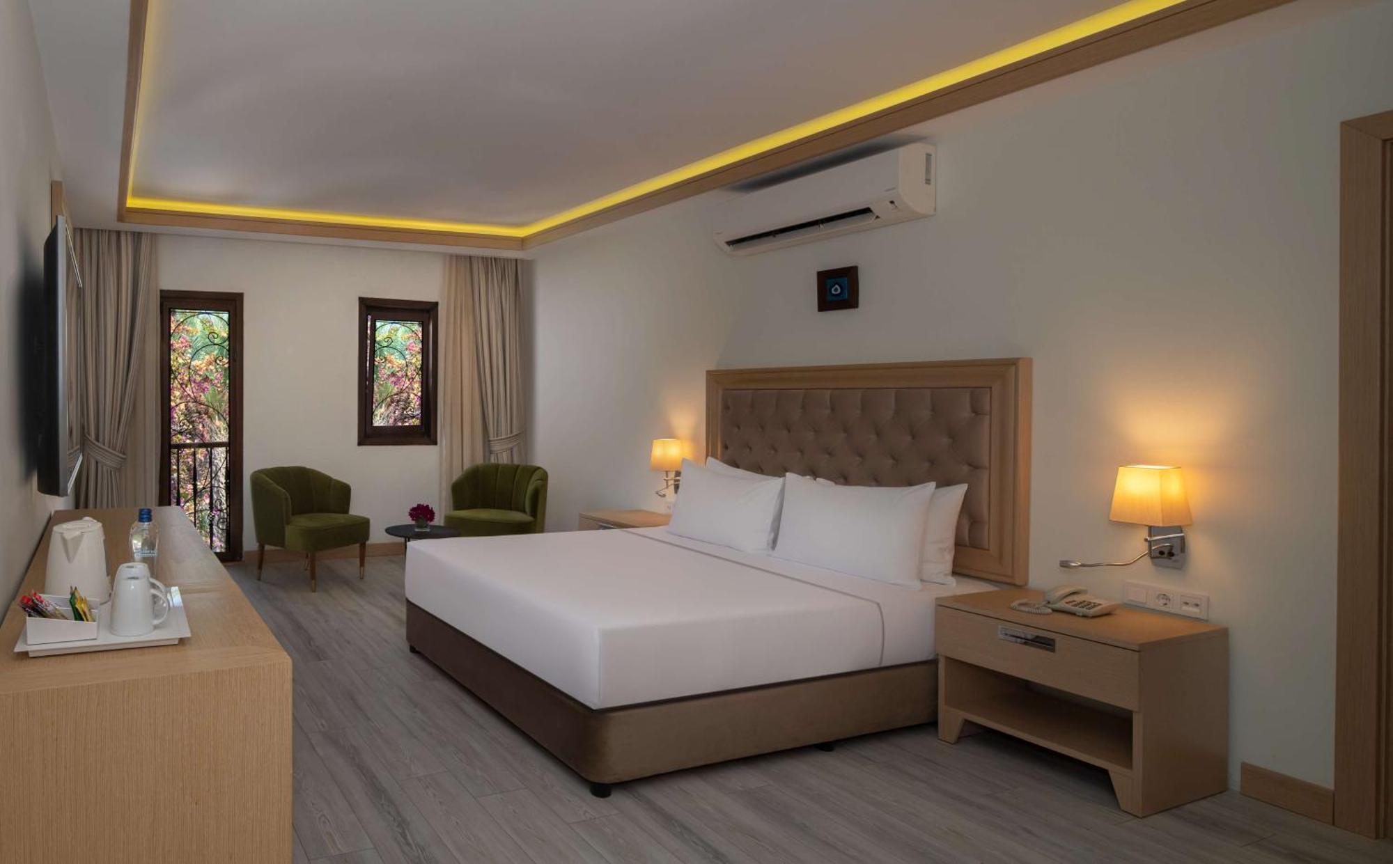 Doubletree By Hilton Bodrum Marina Vista Bagian luar foto